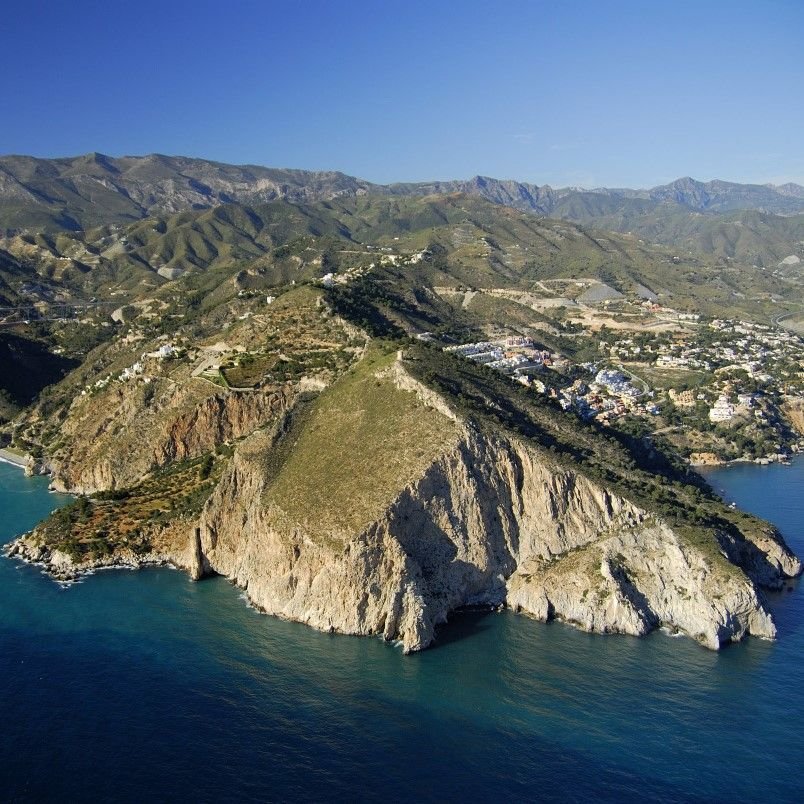 The cliffs of Cerro Gordo in the natural park